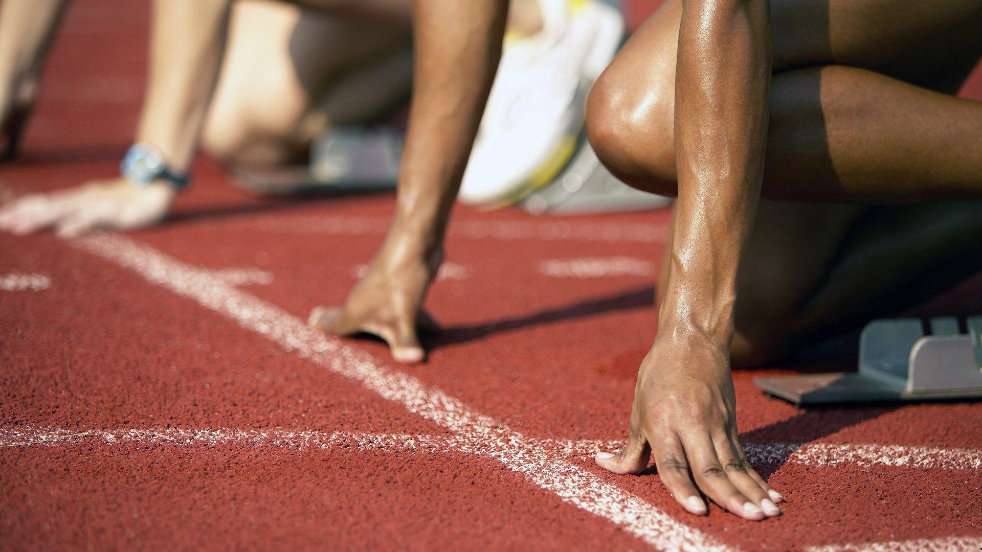 轰36分加冕得分王！中国男篮又一19岁混血新星崛起，广东未来希望