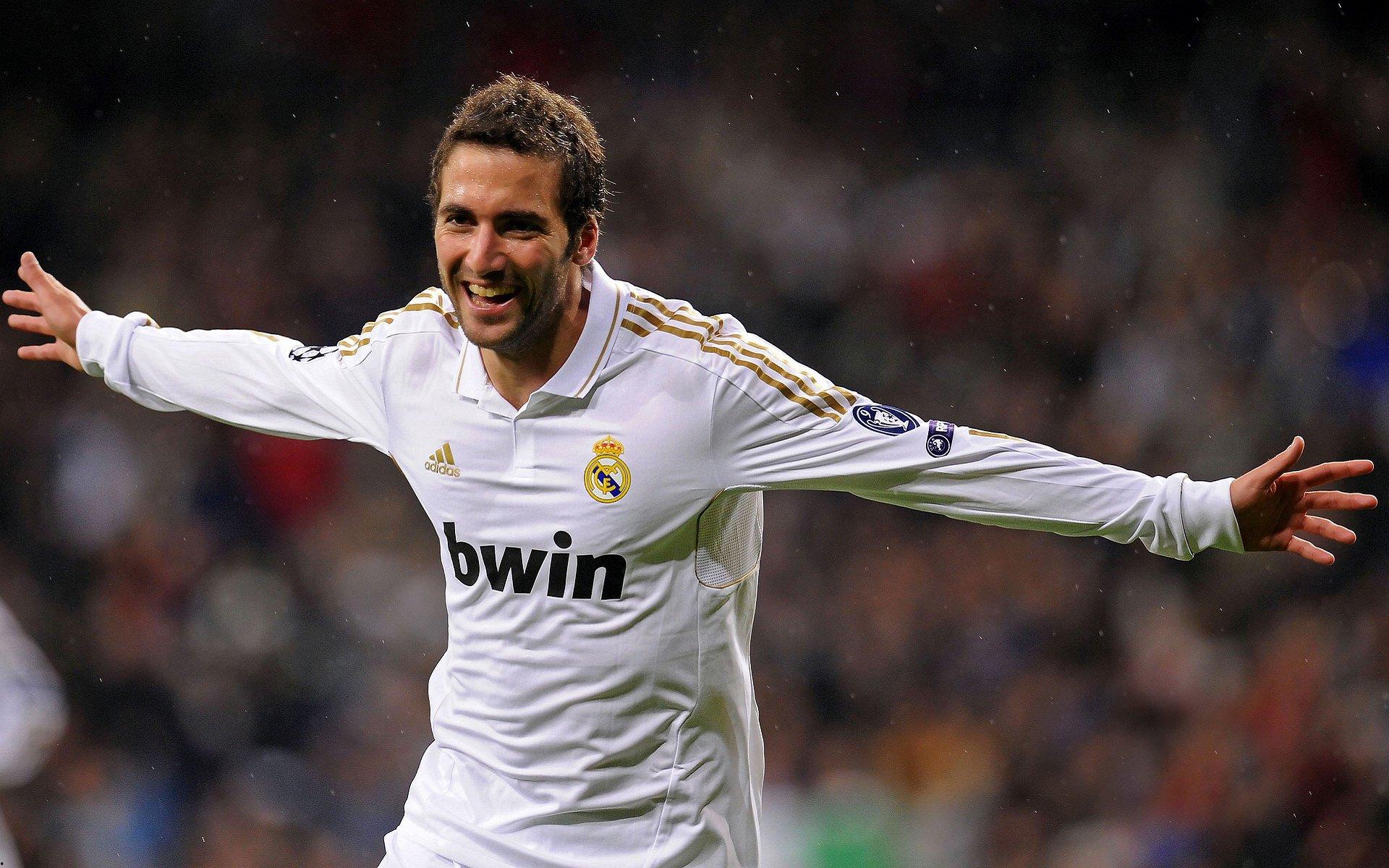 【体坛热搜】解读欧超(中)美国人发欧洲“国难财”